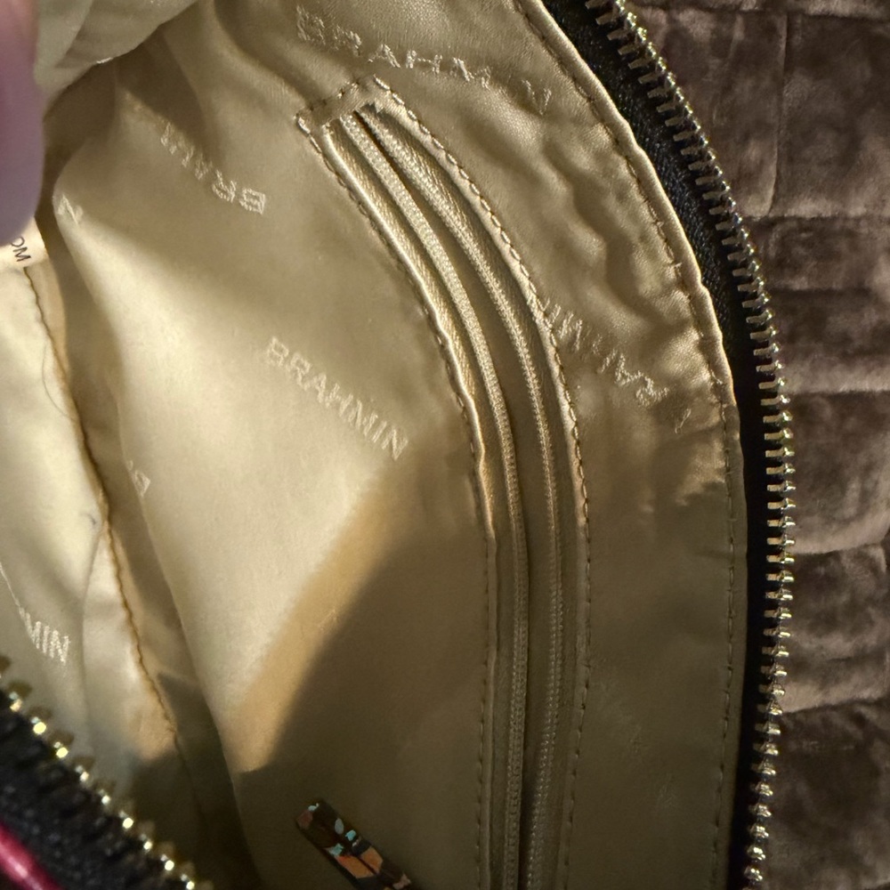 ✨ Beautiful Brahmin Melbourne Collection wristlet! multicolor embossed leather! - Picture 7 of 7